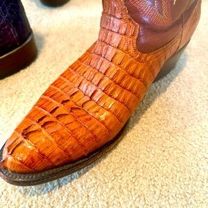 Men's Ferrini Cognac Cayman Alligator
Size 10.5D